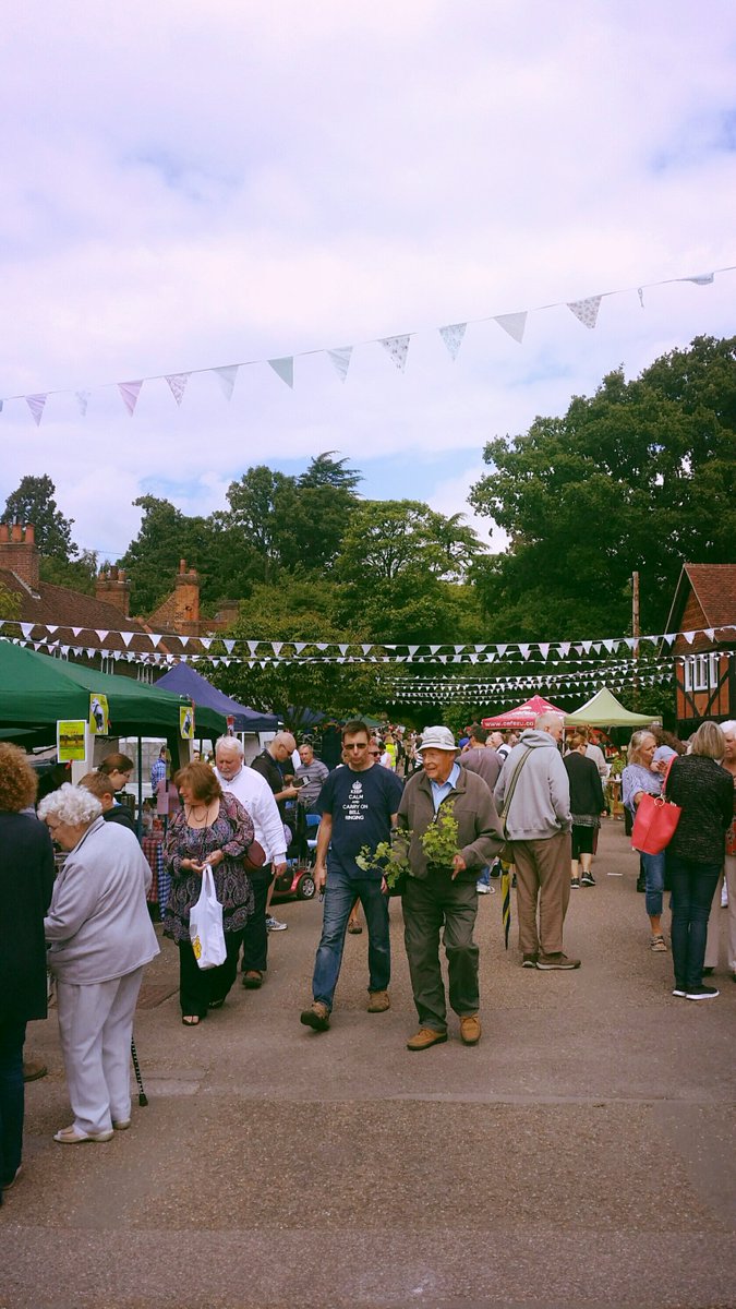 Merstham Street Fair 2016 #surreyuk #surrey #redhill #Reigate 
tinyurl.com/zpm5p7d