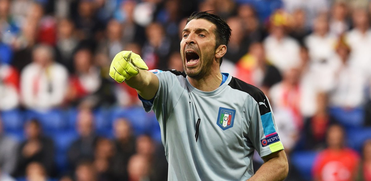 bet365_es's tweet photo. #GER v #ITA

Duelo de porteros, si solo puedes elegir a uno...

RT - Buffon
❤️ - Neuer https://t.co/tktVRWZuc6