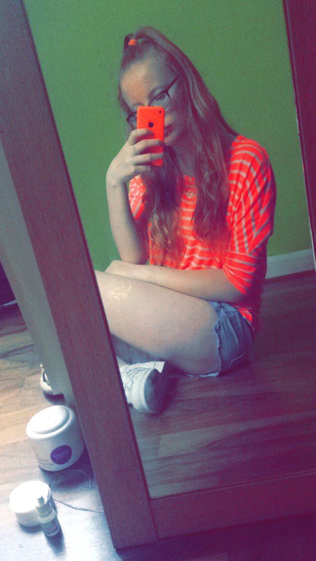 Magcongirl1994's tweet photo. - Kocham Cię 💝
- Mam Jednorożca 😁
- Czemu Kłamiesz 😦
- Sam zacząłeś 😕 https://t.co/gJXiVHhHCr