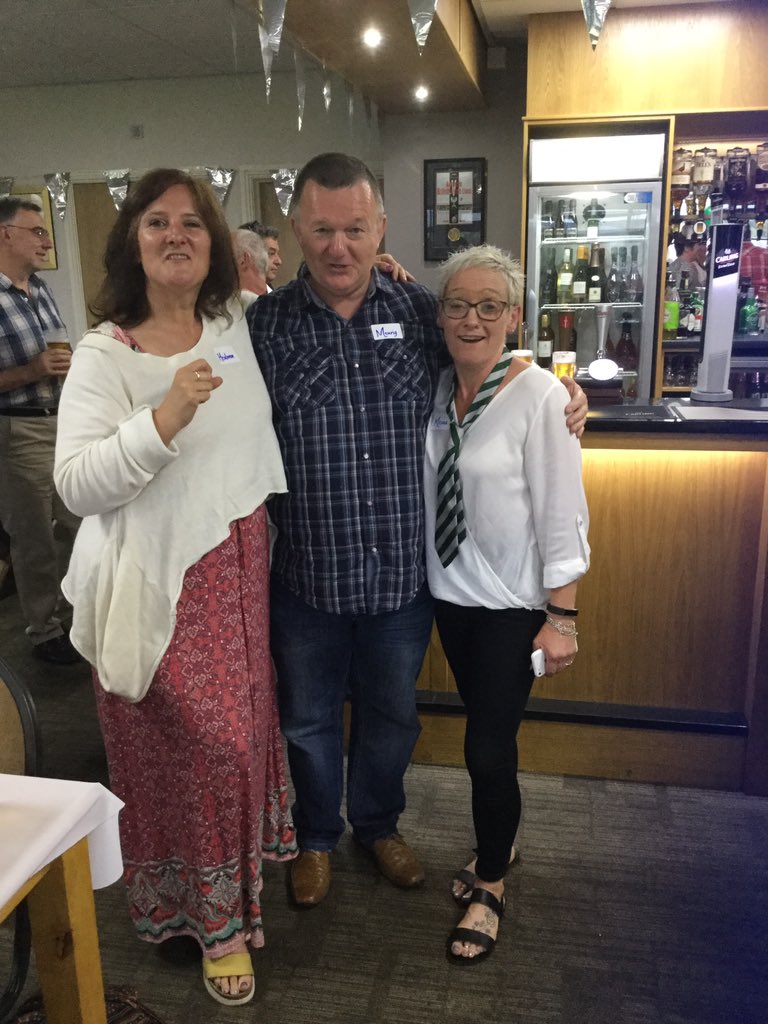 Fab time at @AduniadysgolLlambed1977 last night with MeurigDavies Heulwen and Menna-the original Llanllwni loonies!