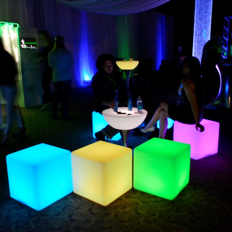 PartyRentalsPro's tweet photo. You want these.
We have these.
Call now.

#LEDCubes

#RemoteControl https://t.co/cHTogumtpn