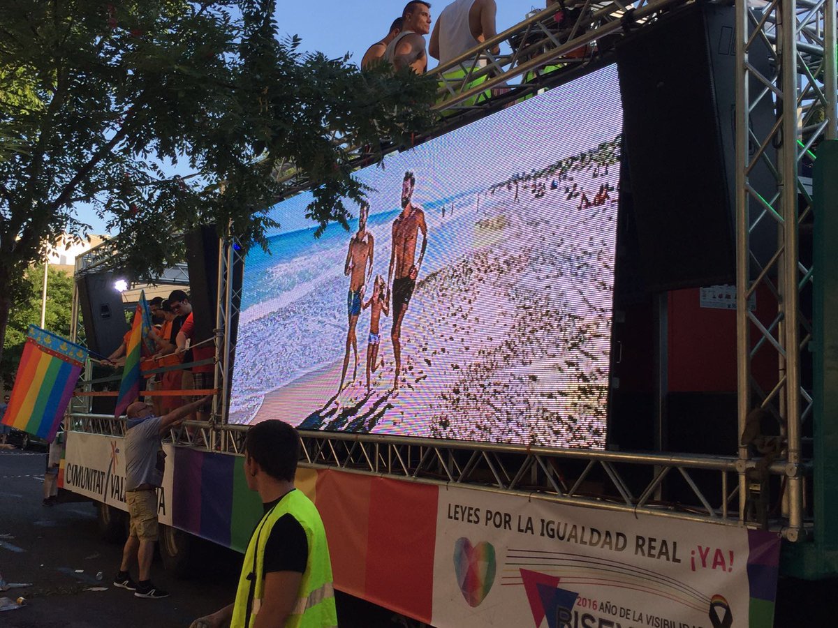 GVAturisme's tweet image. Todo preparado para mostrar al mundo que somos #ComunitatValencianaLGBTfriendly #Mado2016