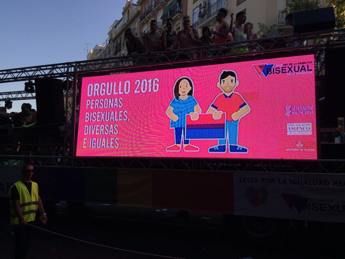 GVAturisme's tweet image. Per primera vegada participem al #OrgulloLGBTI2016 perque som #ComunitatValencianaLGBTfriendly #Mado2016 #Orgull2016
