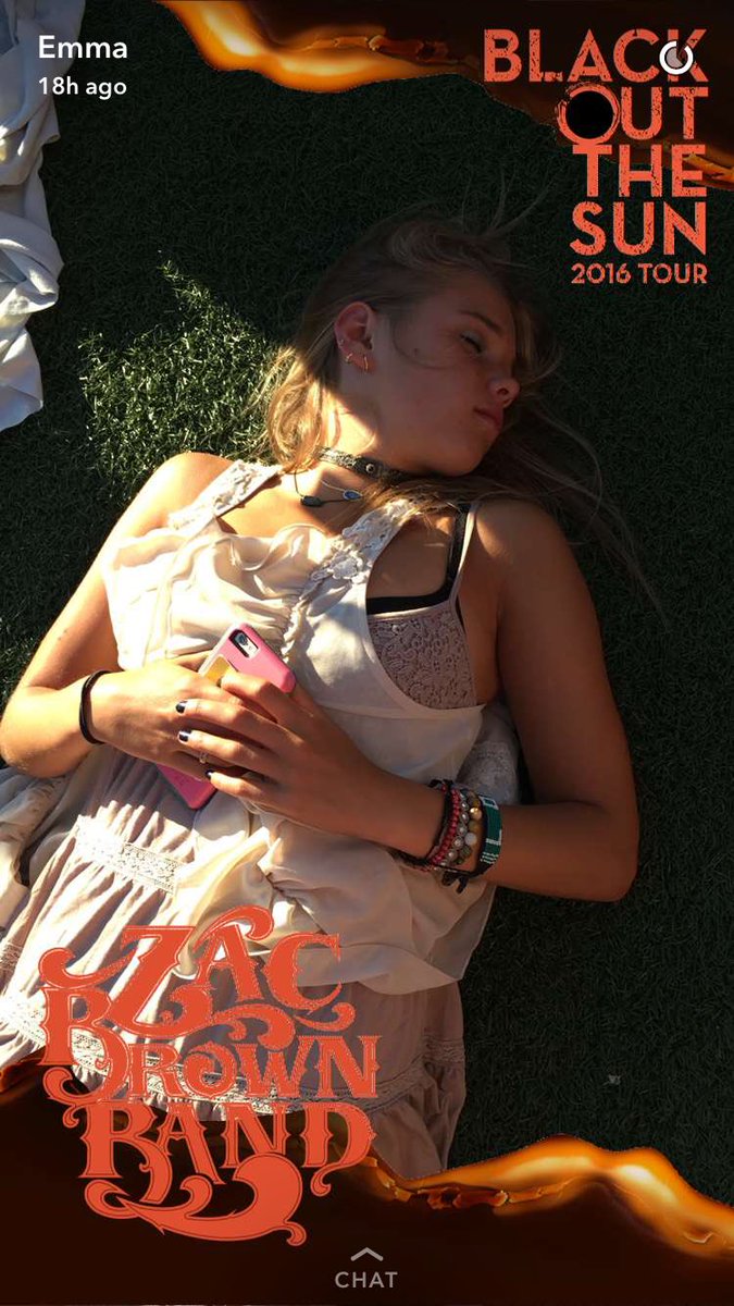 SpecialKay42's tweet photo. Wut happens when I go to a country concert https://t.co/rG1xW3FA7M