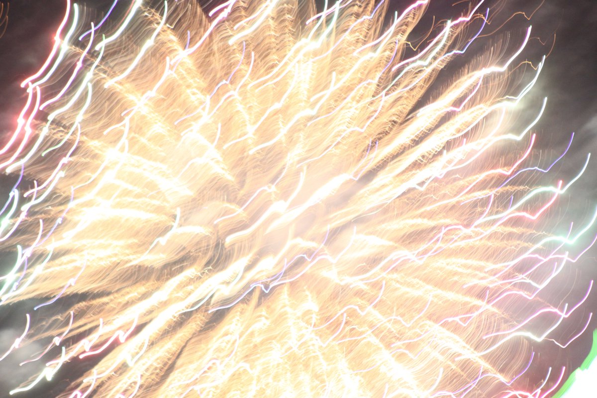chetanrakieten's tweet photo. big fiery ball of #fireworks! #boom16 #redwhiteandboom @CanonUSAimaging @ColumbusGov #columbus #ohio #lifeincbus https://t.co/wnraWQDkvi