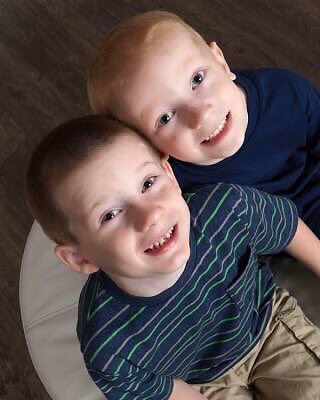 Daily dose of cuteness from our 6 year bday pics  <a href="/krat1977/">Kari Ratliff</a>