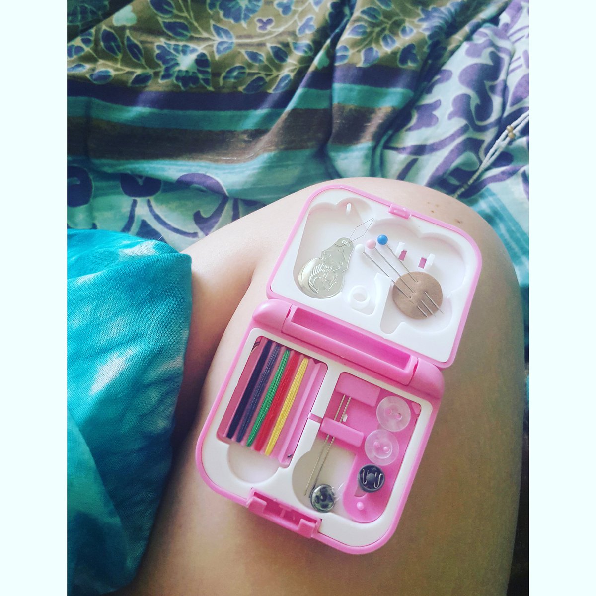 melloskitty's tweet image. My lifesaver! Who remembers these? #icantsew #butitry #lifesaver #oldschool