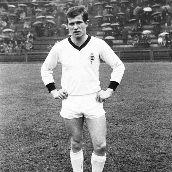 olympia_vintage's tweet photo. Juup Heynckes.
Borussia Mönchengladbach. https://t.co/shl5Fi96Fo