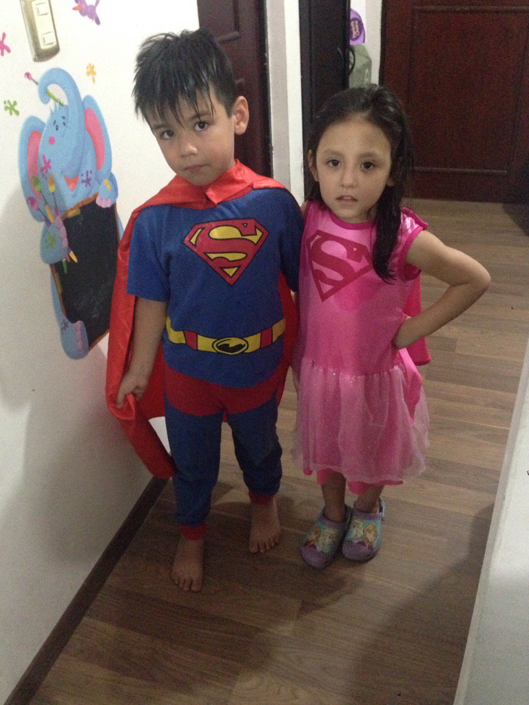 moraynna's tweet photo. #superhermanos #av #jr https://t.co/B6S1FpEbX6