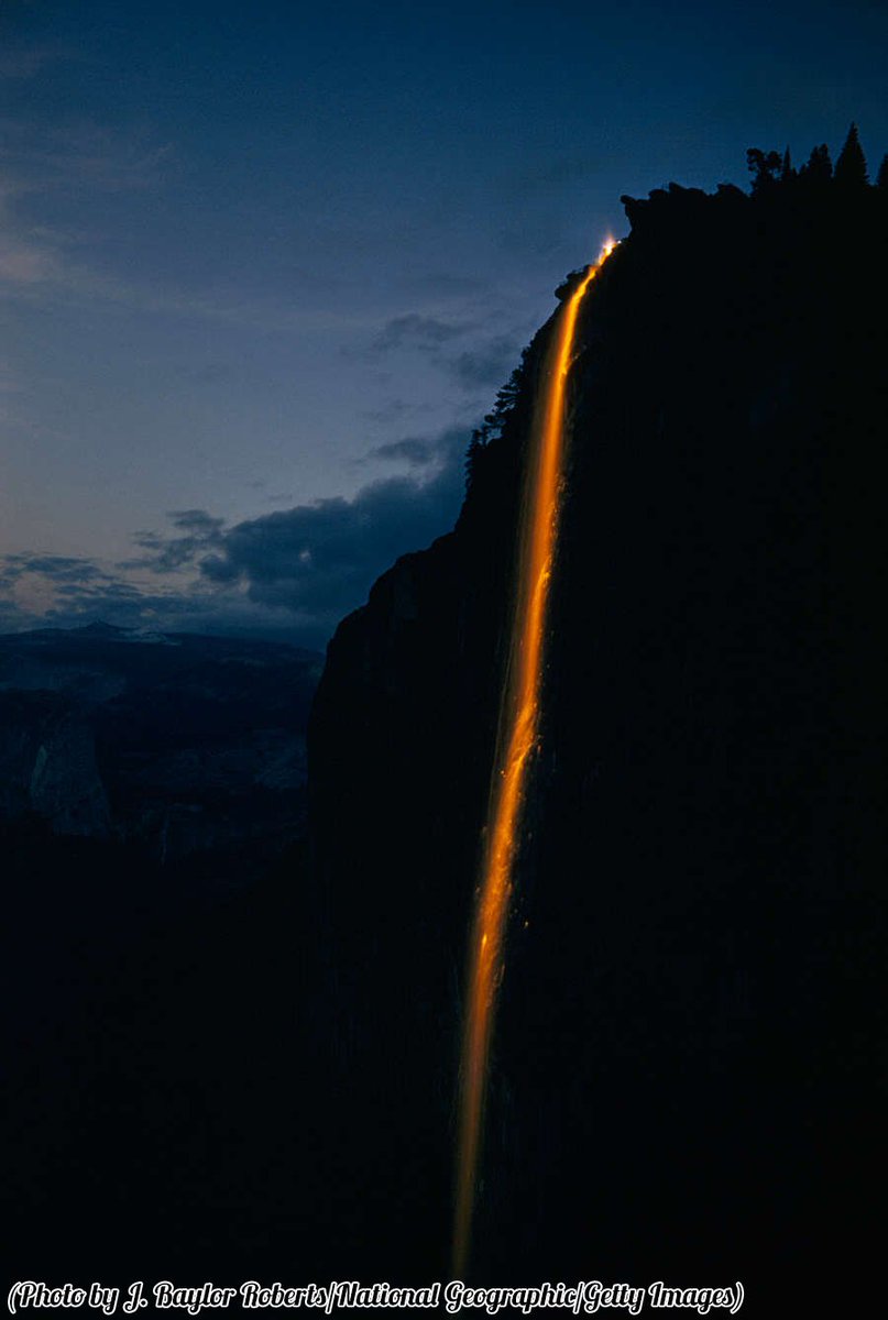 HistoryInPics's tweet image. Yosemite Firefall, 1958. A ritual created using hot embers until 1968. Not to be confused with the natural firefall.