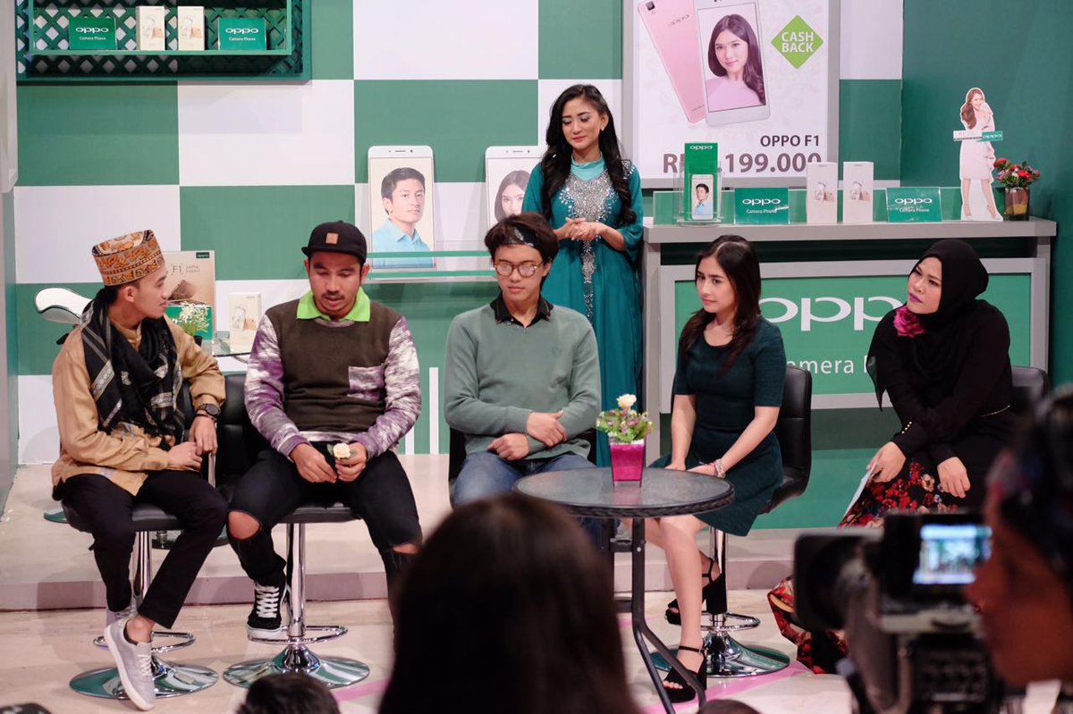 #TanyaUstSyam <a href="/ust_syam/">Syamsuddin Nur</a> @MarkisaTTV <a href="/TRANSTV_CORP/">TRANS TV</a>