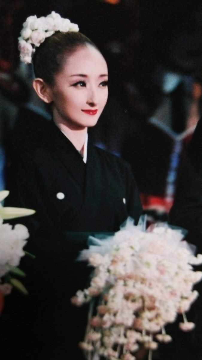 Twitter 上的 ゆゆ 東宝エリザベート 本日16年7月3日は花總まりfc貸切公演です 退団から10年こんな日がくるなんて 信じて待っていて良かった すべての方々に感謝の気持ちを込めて観劇行ってきます T Co Zax3eynj6a Twitter