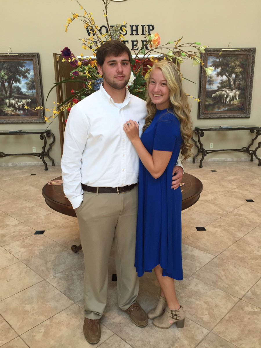 London_Grace_'s tweet photo. HAPPY SIX MONTHS TO THE LOML ❤️❤️❤️❤️ @Jordan_Southall https://t.co/Vz8DDm506v