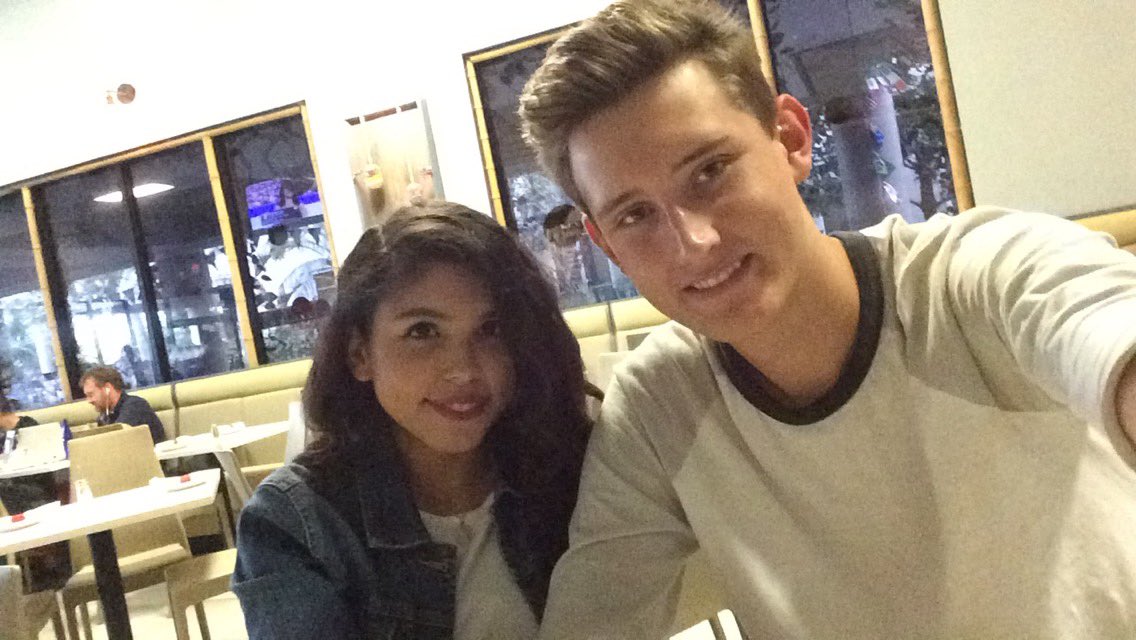 KristinSchanks tweet media