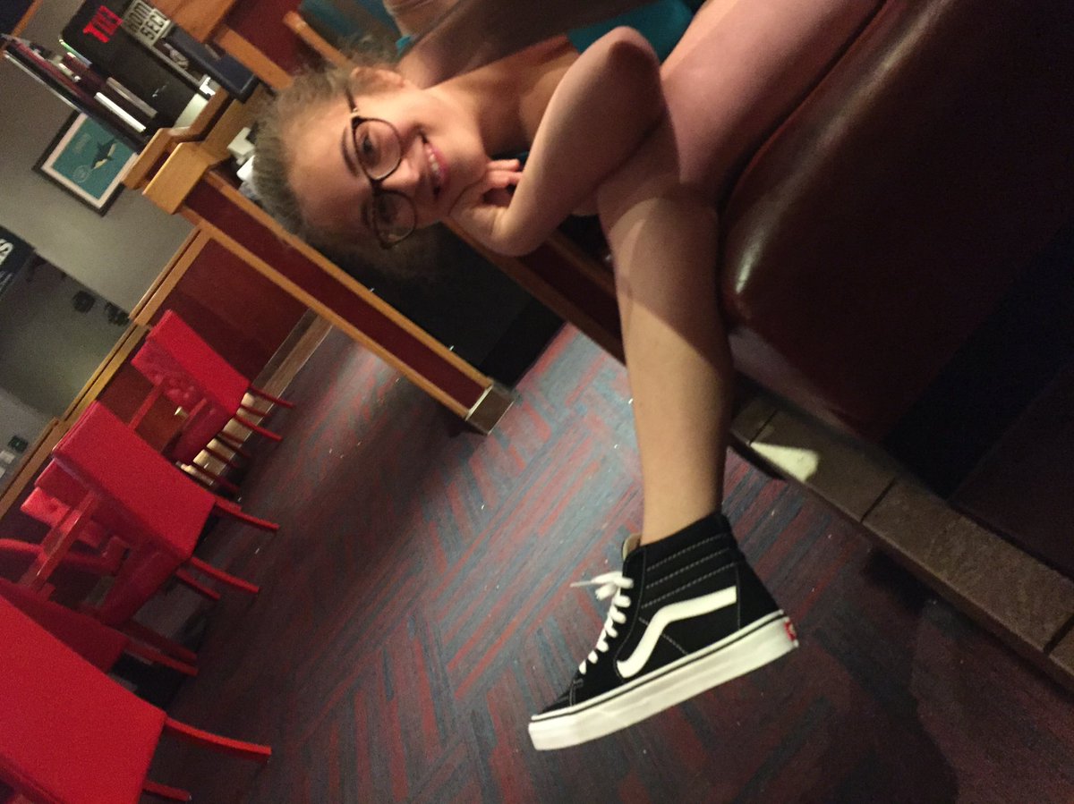 BabyAriel's tweet photo. trying to show off your new shoes like https://t.co/OPocIZFk9b