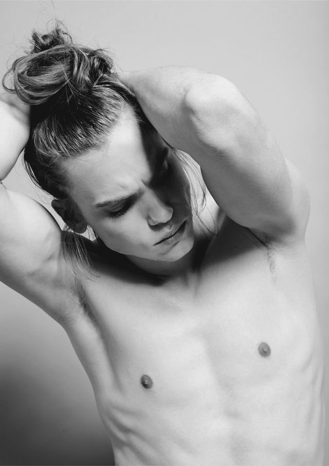 「The Prince of Dragonstone was bookish to a fault.」

— Rhaegar Targaryen.
— @HisWolfMaid's.
— Literate|Descriptive.