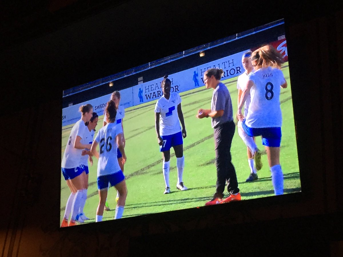 BostonArmada's tweet photo. Hi @catwhitehill4 ! Leggo Boston! #srfcvbos https://t.co/RqLWSAW6rG