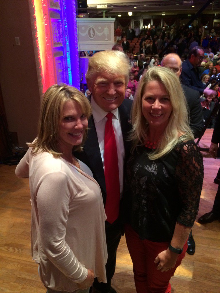 Mama_fox6's tweet photo. @realDonaldTrump  the worst thing u could do is pick Pence as a running mate #nowwehaveaproblem https://t.co/FJd1KlN1p7
