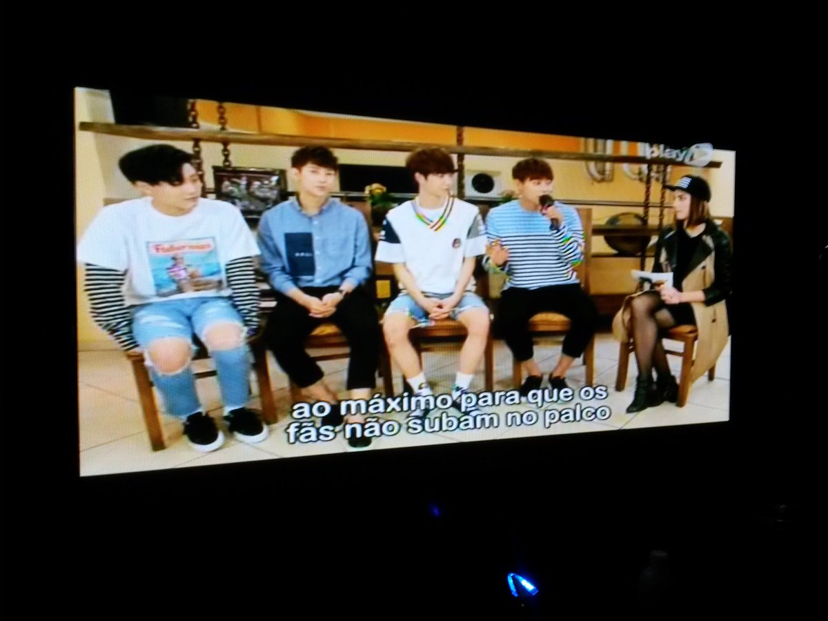 _monsterc's tweet image. Gente eu tô rindo muito 😂😂😂😂😂😂😂 esse sungjoo é a figura #pontokpop melhor bias