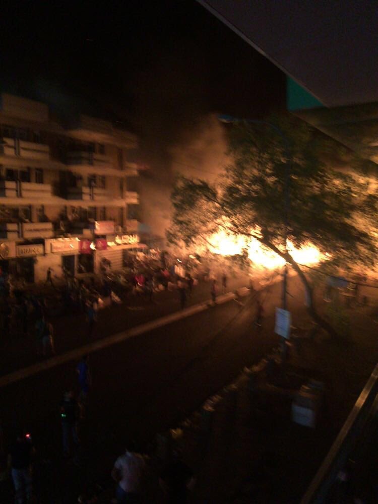 HaiderAhmedHA's tweet photo. Suicuid explosions in #karida neighborhood city center of #Baghdad targeting local restaurant 
#الفلوجة 
#بغداد https://t.co/s4zrAmP2Cg