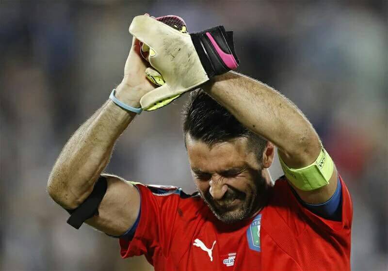 Bolanet's tweet photo. #LiveBolanet Lose the game, won our heart. Respect. https://t.co/e3IEShTkm4