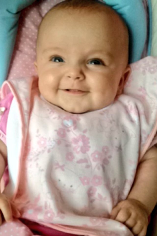 JessieBeeMe's tweet photo. How beautiful is our daughter ๐ @Mr_T_86 #WeMadeHer โค๏ธโค๏ธ https://t.co/pQRGvjjcOB