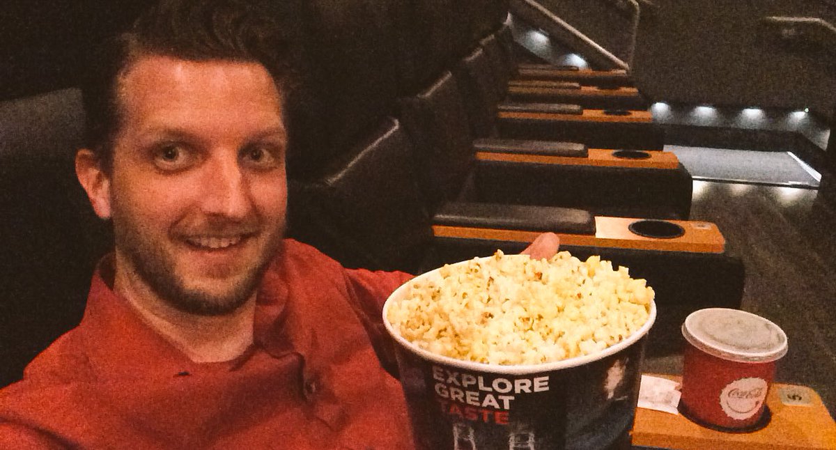 AndyKnode's tweet photo. Watching movies in style I love the new seats @RegalMovies spacious and comfy. #firstclassmovies #reclineatregal https://t.co/1dm78SLVuG