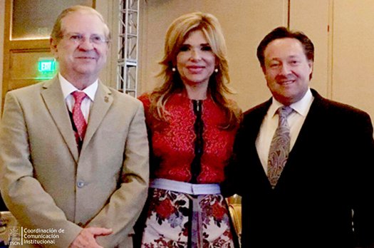 itson's tweet photo. Participa Rector del ITSON en Comisión Sonora-Arizona #AMCSummit16
🇲🇽 🇺🇸 https://t.co/ELBilhhkgc https://t.co/jiZS6SLCeU