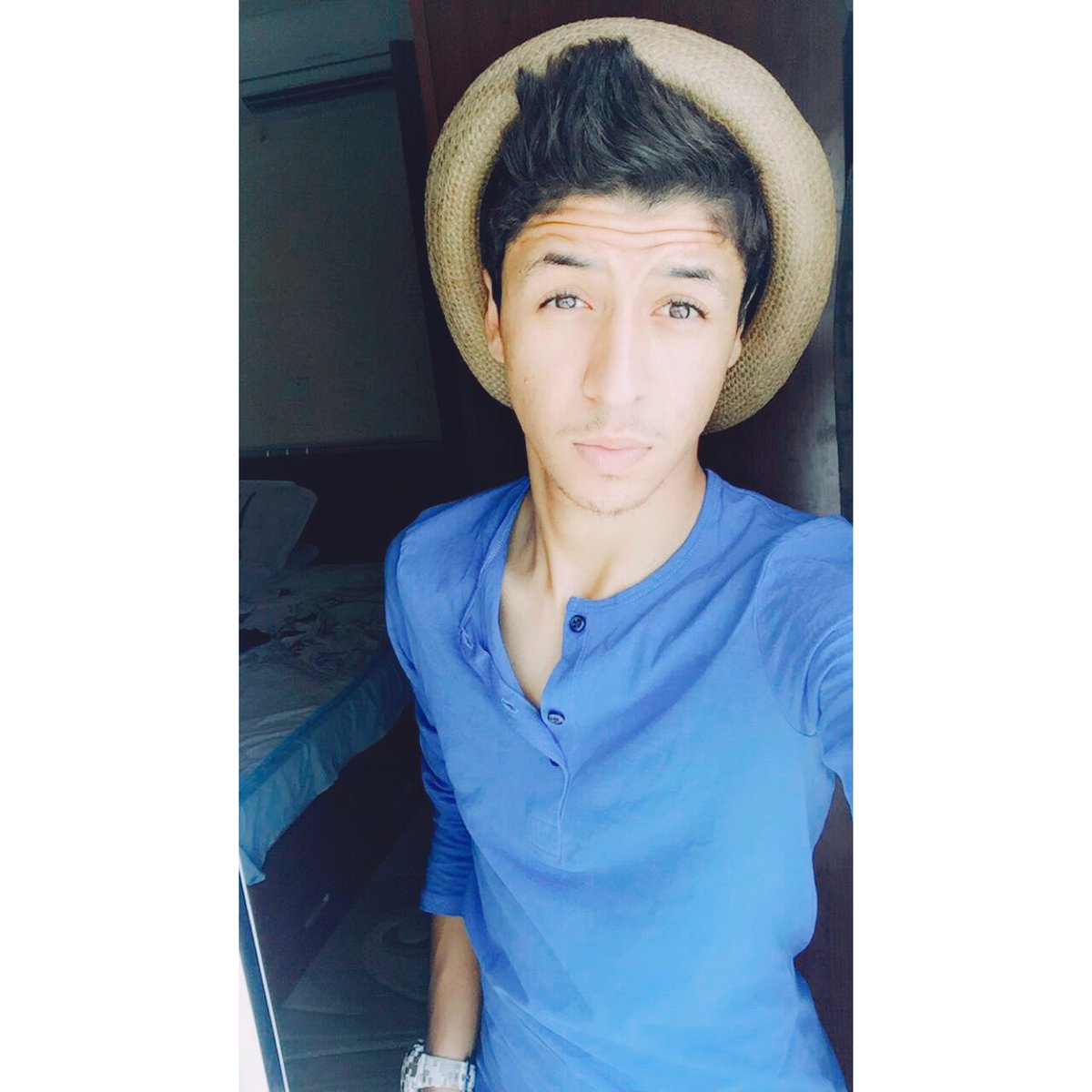 lT_1l's tweet photo. T.1L الكل يضيف اترياكم والي يضيف يكتب تم فالسناب 5/5 ورتويت ماعليكم أمرر ❤️❤️❤️ https://t.co/0X14sJw8dF