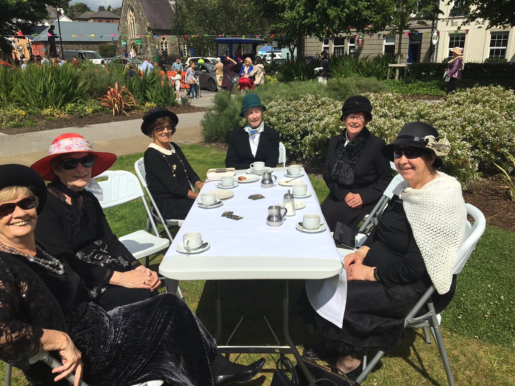 EmmetHotelClon's tweet photo. Lovely afternoon for the Victorian Tea Party in Emmet Sq. as part of Old Time Fair, Clonakilty https://t.co/UlqEUbBjvd