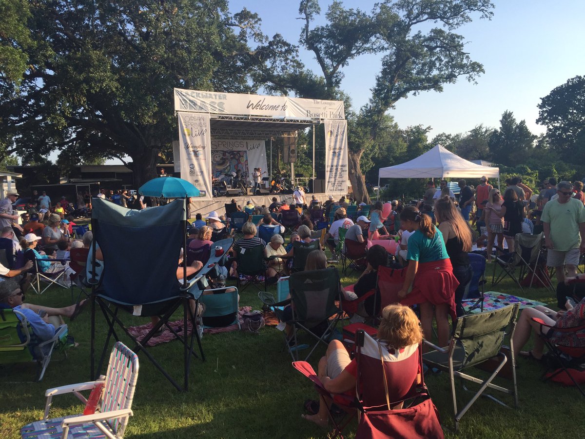 jcf_photo's tweet photo. Waiting for Jimmy Hall and the Muscle Schoals Swampers to play. #OSLive Great venue @sunherald https://t.co/m7ofQa41te