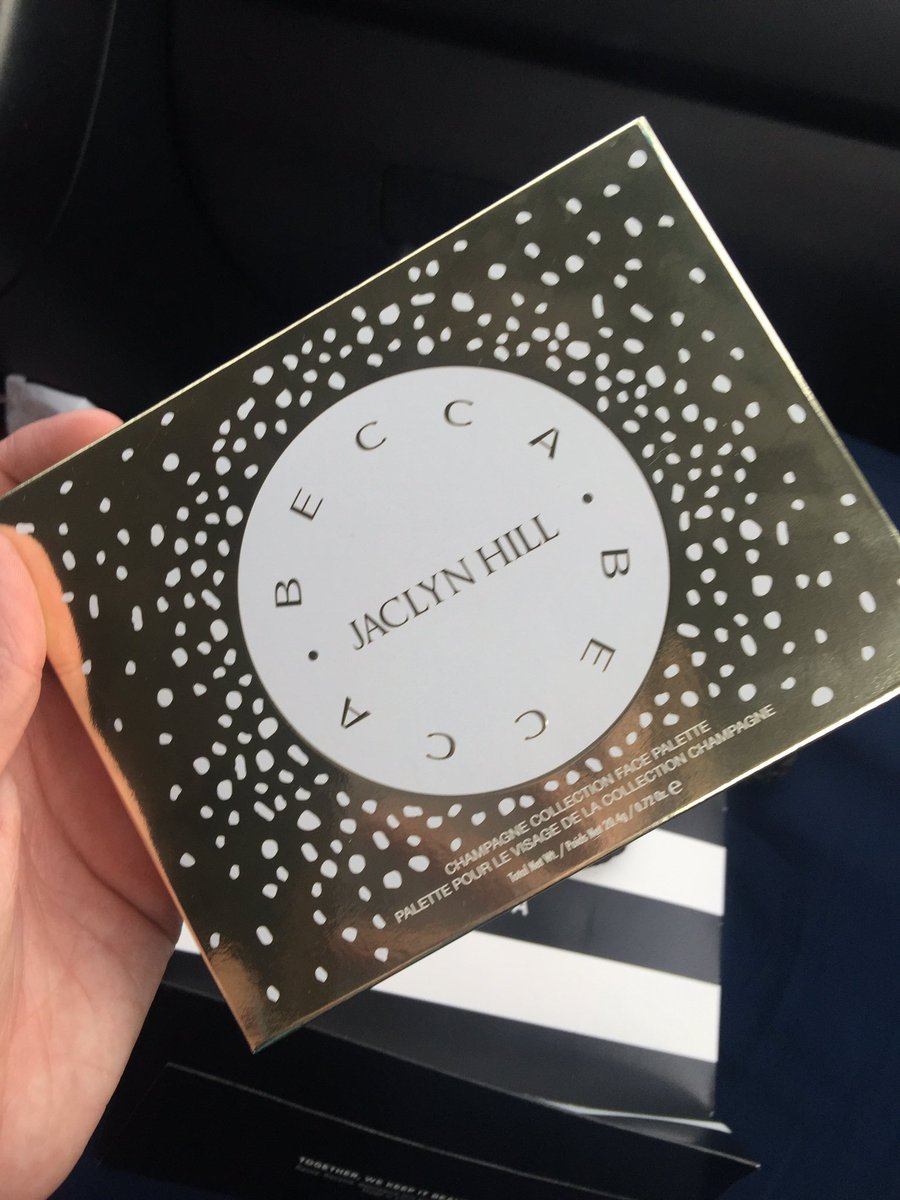 calyraevapes's tweet photo. #YAS bitch @Jaclynhill #jaclynhill @BECCA_COSMETICS https://t.co/Q8alGH8MCI
