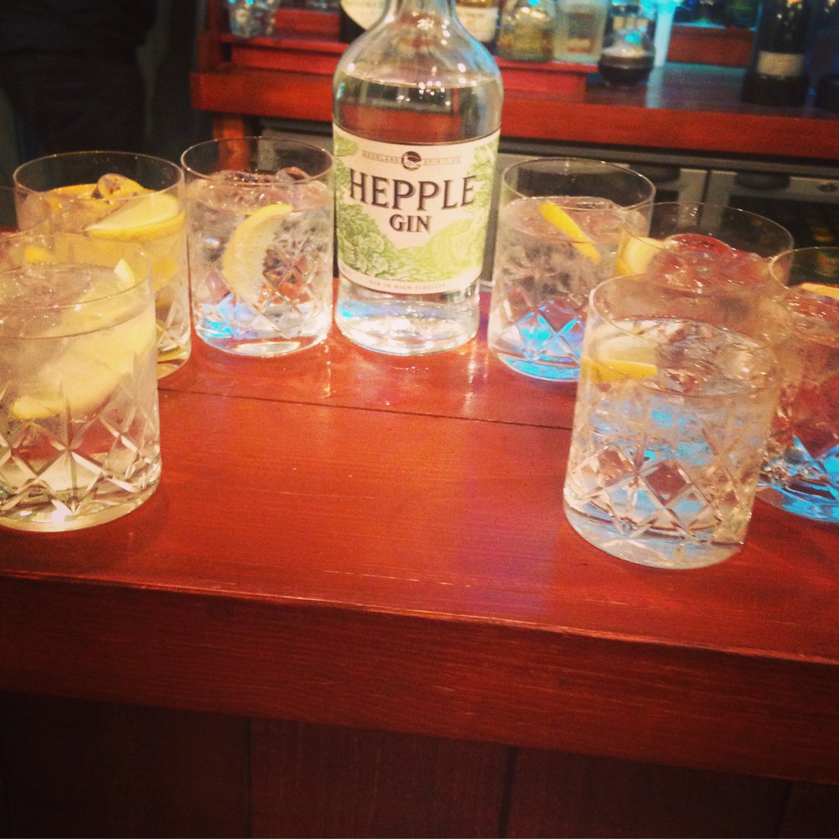 SophiaMercer's tweet photo. Team G&amp;T's @houseoftides @Hepple_Gin https://t.co/T0cdIH1gsO