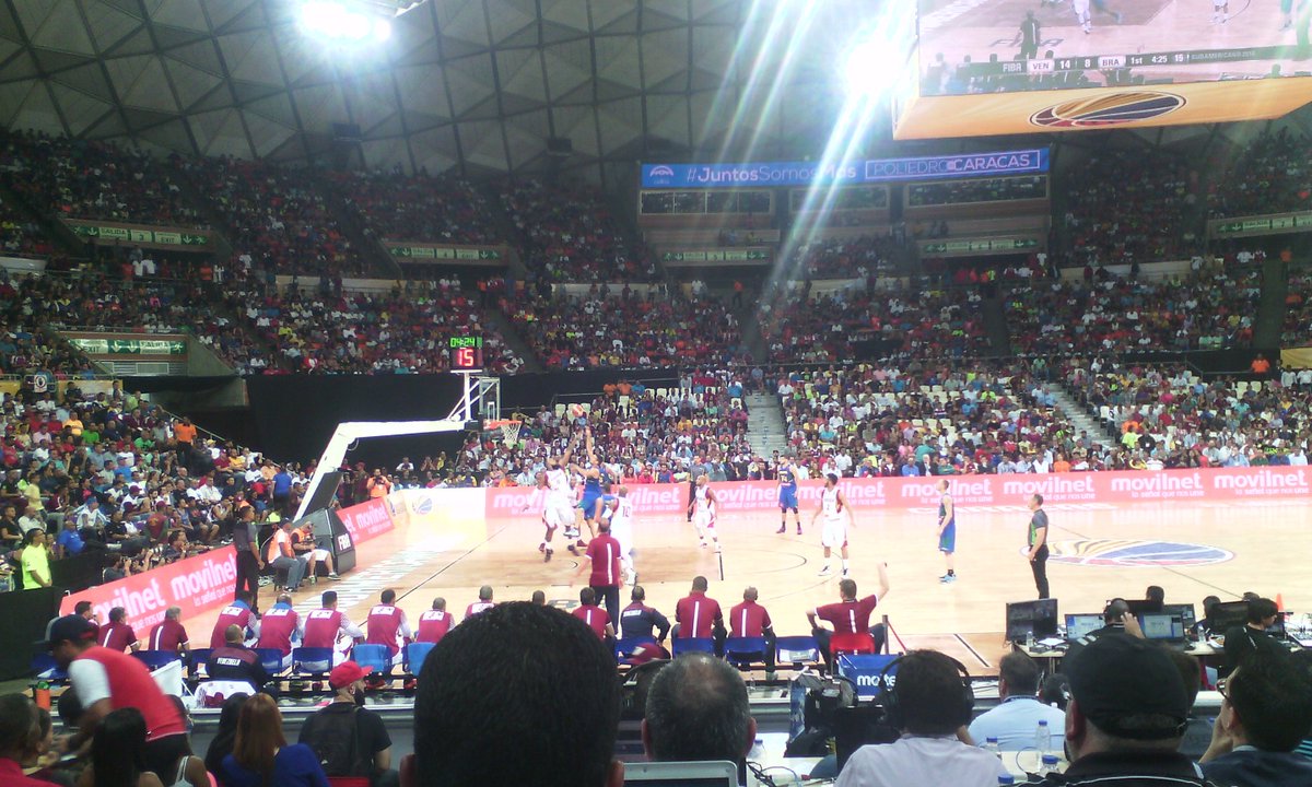 #Vibrante #FinalDelSuramericano2016 VEN-URU #PoderVinotinto <a href="/acasallenafm/">A Casa Llena</a> @radar95fm