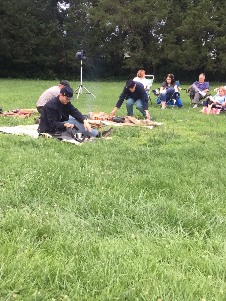 FredSpotNPS's tweet photo. Happening now - prepping the fire for #Campfire2016. This evening's topic is night on a battlefield! https://t.co/0lo9Tlnya2