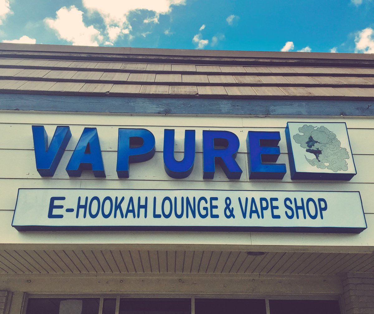 Vapurelounge's tweet photo. New sign arrived. can't wait to light that baby up tonight!
#satxhookah #savape #do210 #vapuresa https://t.co/U28sFNKiee