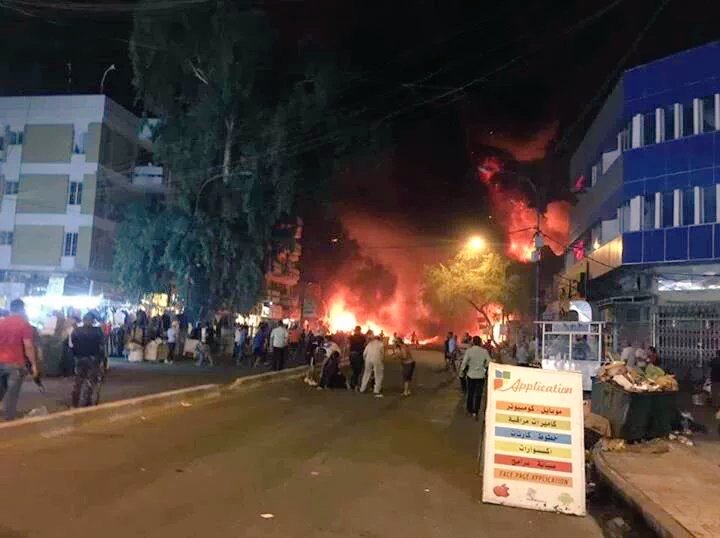 kon77kon's tweet photo. ها #بغداد 💔
مكسورة الخاطر ادري واعرف البيچ
بلكي لخاطر الله بدمعچ تكسرين
بلكي حلم ونكعد مانسمع ونين
.
#تفجير_الكراده https://t.co/8CWxcKIxF3