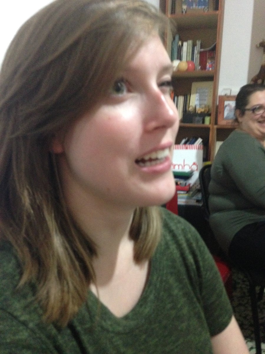 jules133333's tweet photo. @hayhayitscarol clearly understands everything that's going on https://t.co/nDjLaBU7At