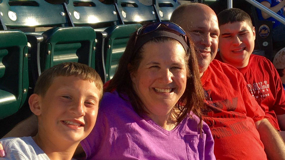 Momoftwoli's tweet photo. #nikonmets https://t.co/4ew7HeRuwh