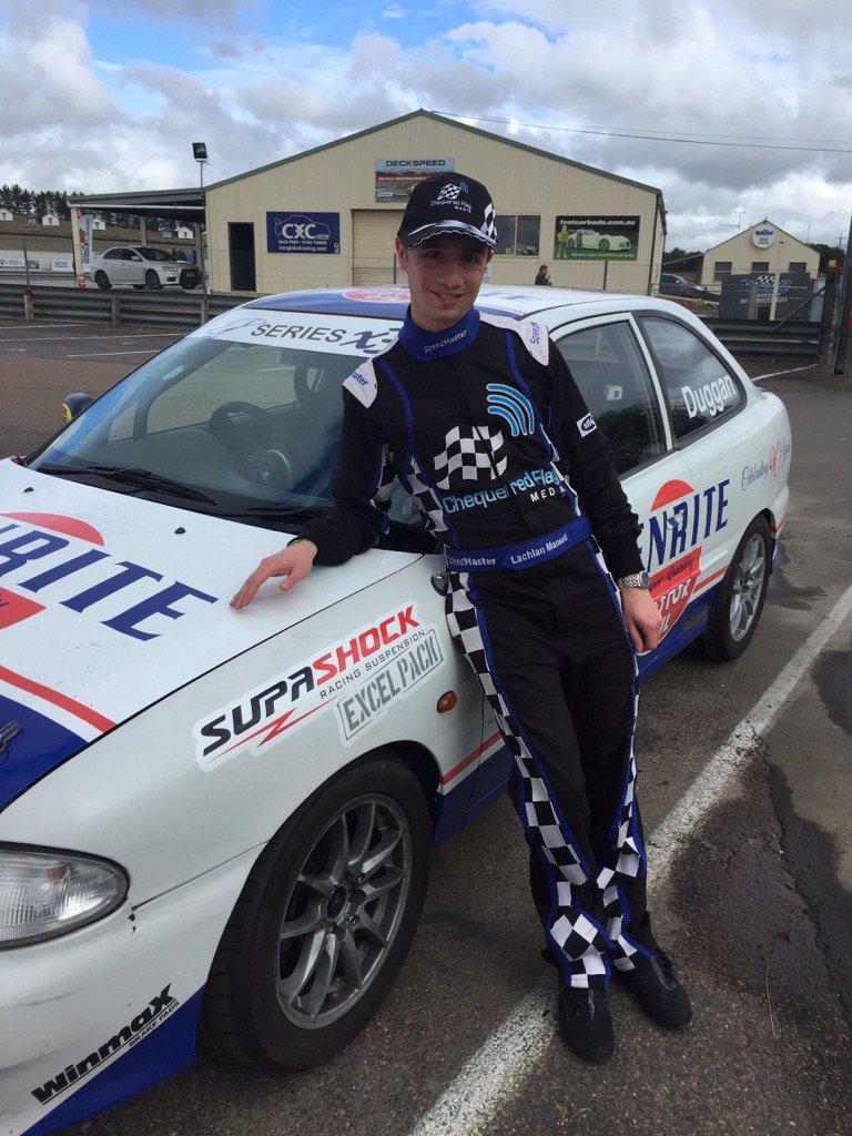 Awesome day testing an Excel race car at <a href="/WakefieldPark/">Wakefield Park</a> today, thanks @EmilyDuggan28 for the opportunity :)