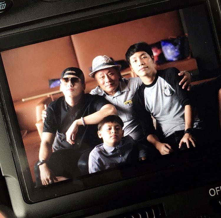 {IGHunz_IPH} : พ่อ พี่ น้อง

#ครอบครัวมังกร