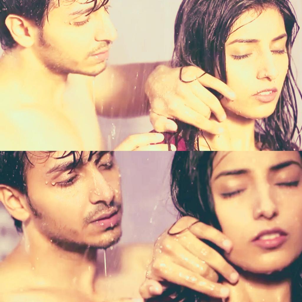 irenluvssandhir's tweet photo. Be Intehaan Be Intehaan💋
Yun pyaar kar💓
Yun pyaar kar😍
Be Intehaan...
#OneYearOfShowerScene #SaddaHaq
@8paramsingh https://t.co/YGKXEWNT8O