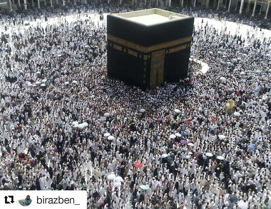 Umre çekilişimizi kazanan kardeşlerimiz kutsal topraklardan fotoğraf göndermiş teşekkür ediyorum.