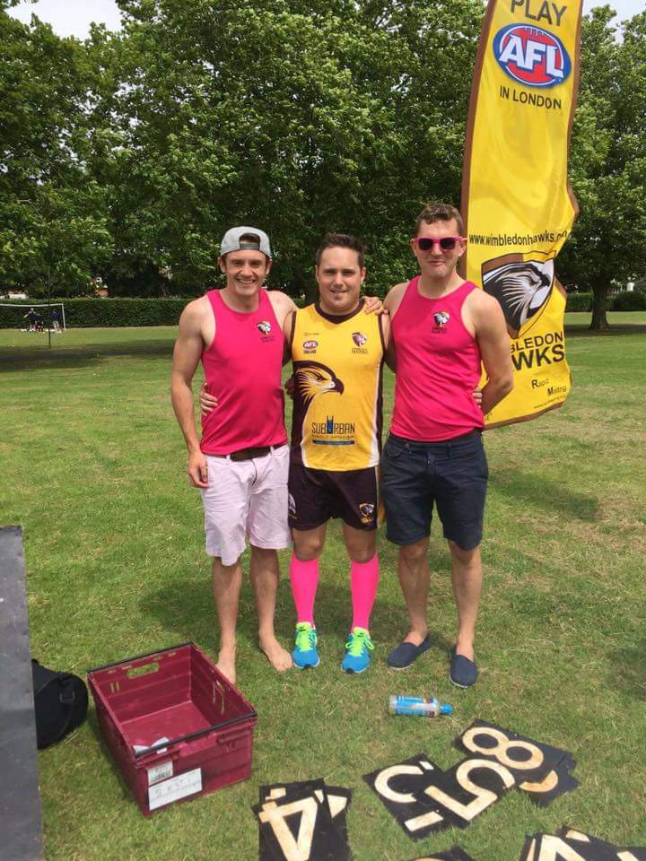 What's this we see!? It's only <a href="/ShefThunder/">Sheffield Thunder</a> &amp; <a href="/GBSwansAFL/">GB Swans</a> coach Garth Nevin having a kick with <a href="/wimbledonhawks/">Wimbledon Hawks AFL</a>!