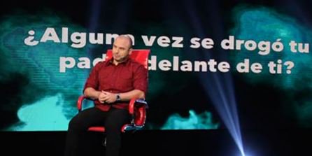 Latina_pe's tweet photo. #EVDLV Jenko del Río contó los detalles de la difícil relación que tuvo con su padre ---> https://t.co/wJ1mdA1dXH https://t.co/NSbX0BJzoA