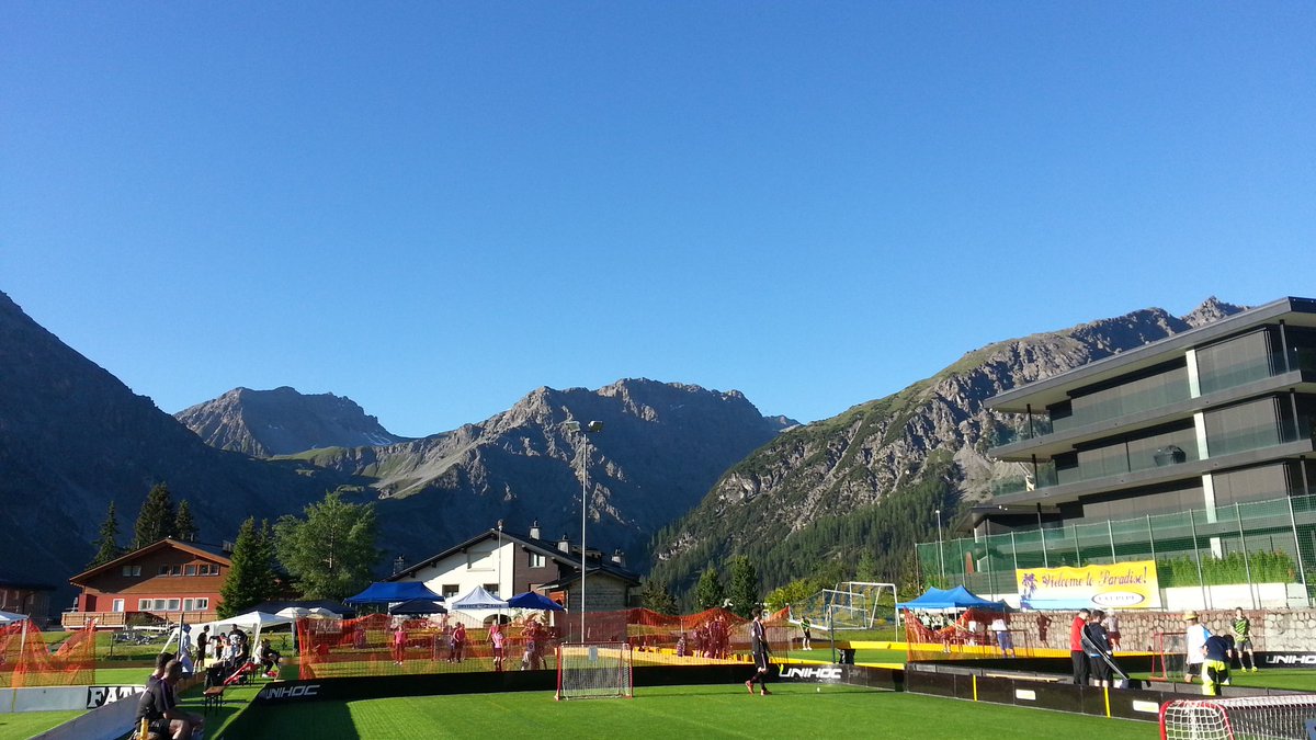 d_rifter's tweet photo. Erschte Match am Sunntig am halbi Achti? Presente! #Mogers #7eck #Unihockey #Arosa #NoFilter https://t.co/jp6r0cL0BP