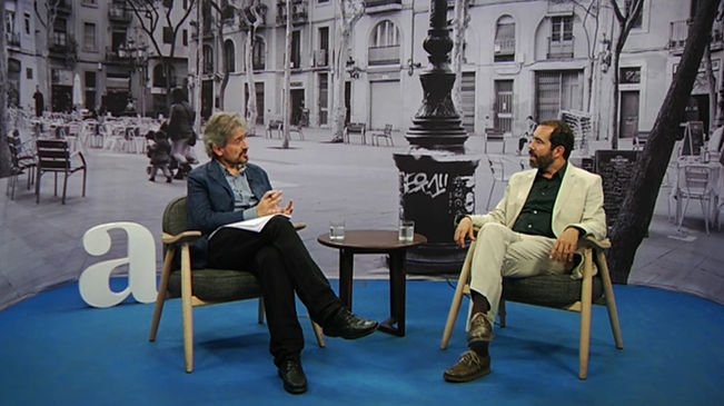 lamirada's tweet photo. En @CarlesCapde conversa amb @evallory sobre el canvi educatiu i @escolanova21
https://t.co/HPu5nllBfu? #recomano https://t.co/AAOfUEVqLd