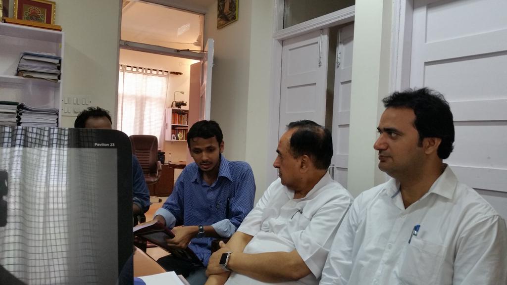jagdishshetty's tweet photo. Dr @Swamy39 with VHS Bangla Desh unit delegation led by @Pujanbiswas after discussing plight of Hindus in BD https://t.co/SqIju1RDsT