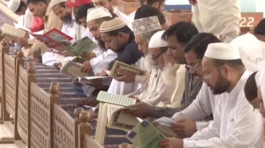 Pakistan_Views's tweet photo. Edhi's Soyam held at Memon Masjid in Karachi https://t.co/nHfMKS0X2J
#OneWordForEdhi #EdhiSahab #EdhiOurRealHero https://t.co/x0q7N8gHvt