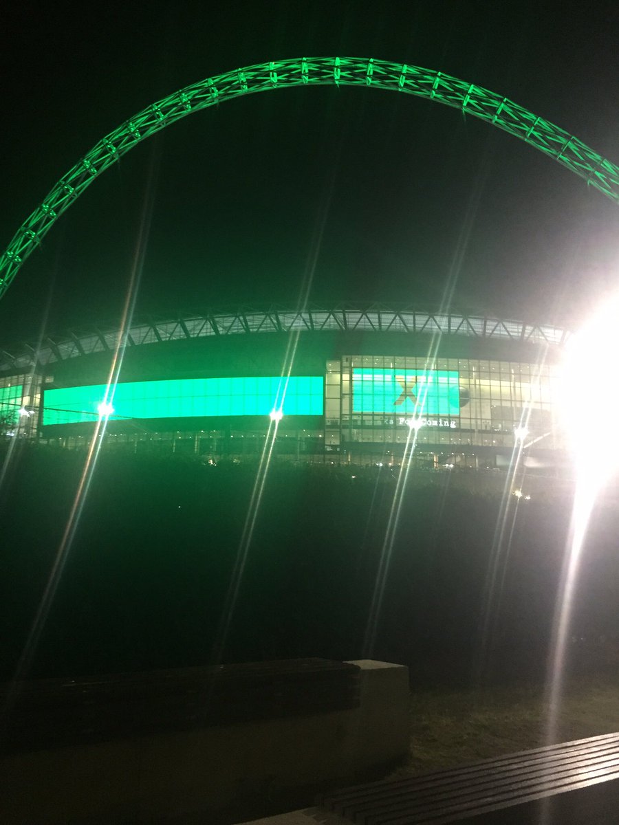 aimzyc28's tweet photo. Ed Sheeran at Wembley one year ago today! @edsheeran #greatestdayever #comebacksoonEd #music #love https://t.co/GUsWHvDTOf